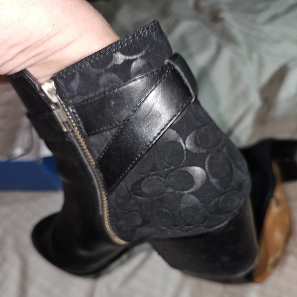 Gently Used Coach LEATHER BOOTS BLACK  Dean Bootie SIZE 11b ! Rare Size & Color - Picture 7 of 9